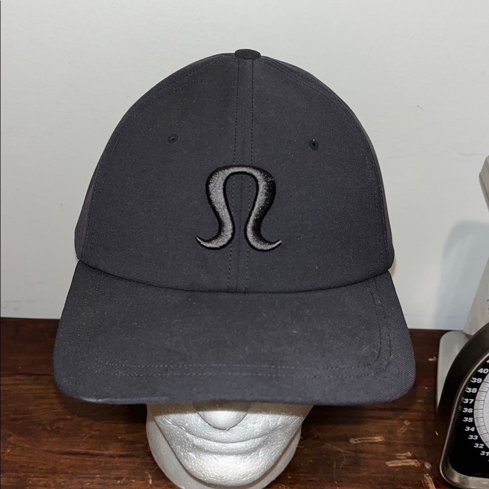 New w/tags Black Lulemon Raised Logo Days Shade Model Ball Baseball Cap Hat OSFA